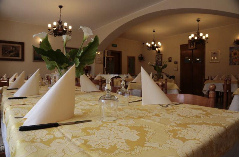 Hotel Ristorante Vittoria San Fedele Intelvi Eksteriør bilde